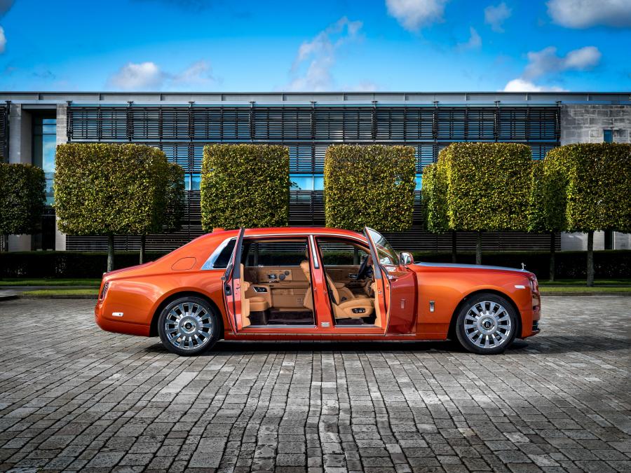  Rolls-Royce Phantom EWB Star of India 2017 года  (фото 7 из 7)
